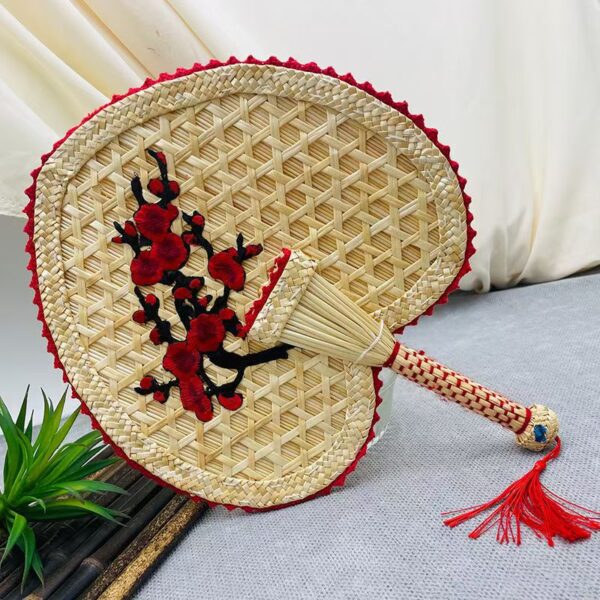 Handmade Woven Straw Fan with Embroidery – Traditional Chinese Craft
